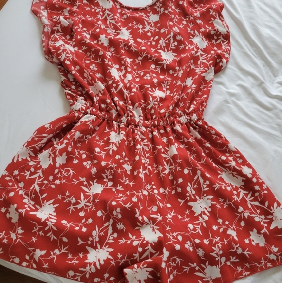 Wilfred romper size medium - Picture 2 of 2